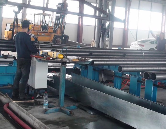 Máy lốc ống thép 165
