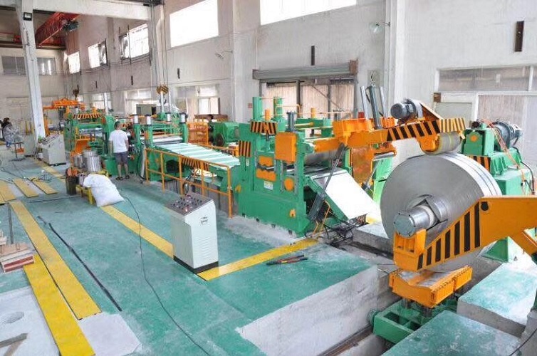Máy xả băng 0.2-2.0x850mm